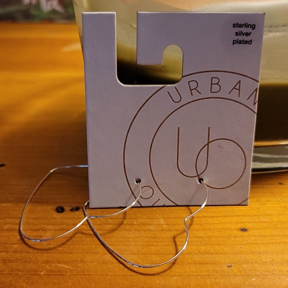 Silver Heart shaped earrings - Picture 2 of 4